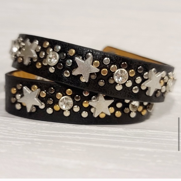 ⭐️ Rhinestone Black Leather Bracelet - Picture 2 of 8